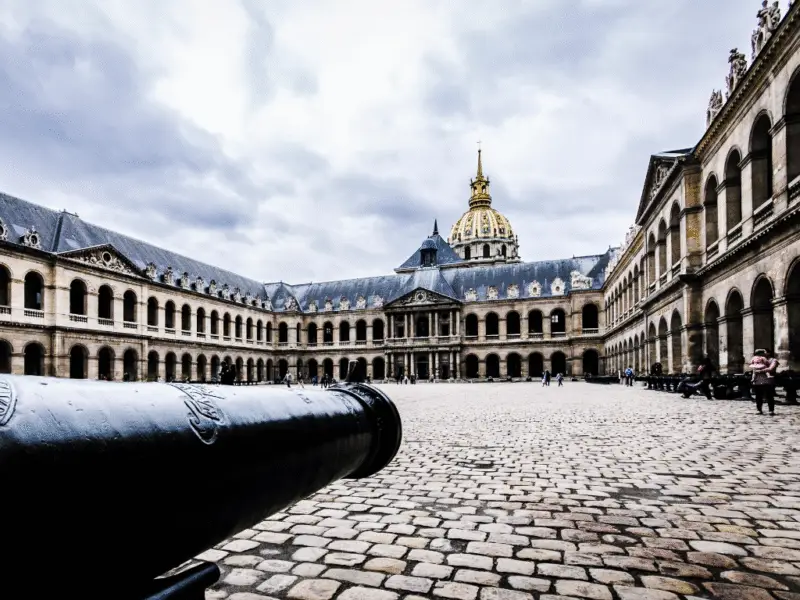 Industrial Paris - History of France
